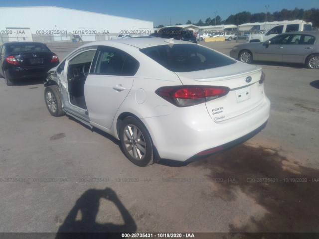 Photo 2 VIN: 3KPFL4A7XHE135509 - KIA FORTE 