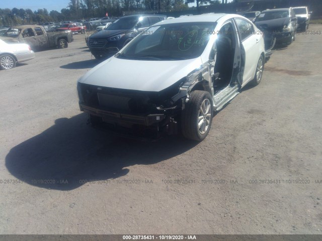 Photo 5 VIN: 3KPFL4A7XHE135509 - KIA FORTE 