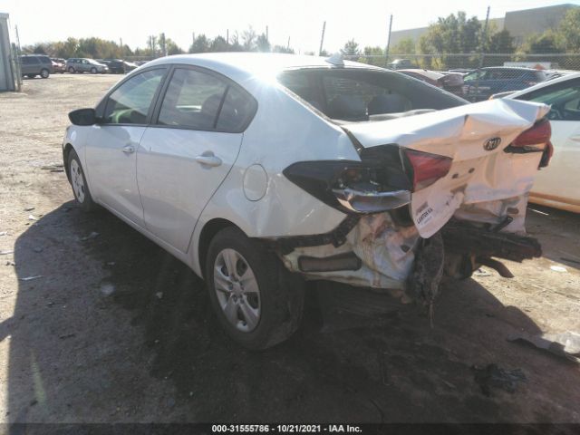 Photo 2 VIN: 3KPFL4A7XHE140967 - KIA FORTE 