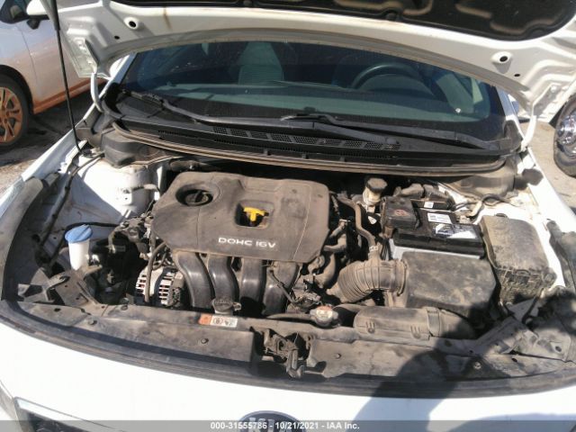 Photo 9 VIN: 3KPFL4A7XHE140967 - KIA FORTE 