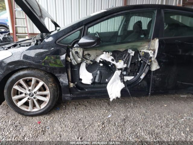 Photo 5 VIN: 3KPFL4A7XHE142735 - KIA FORTE 