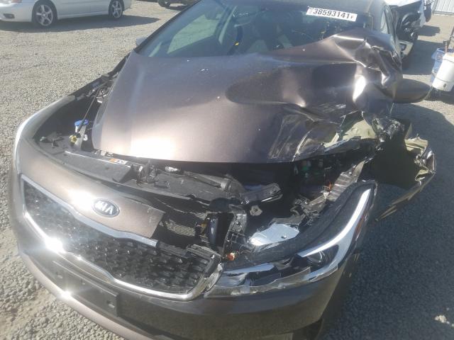 Photo 8 VIN: 3KPFL4A7XHE147059 - KIA FORTE LX 