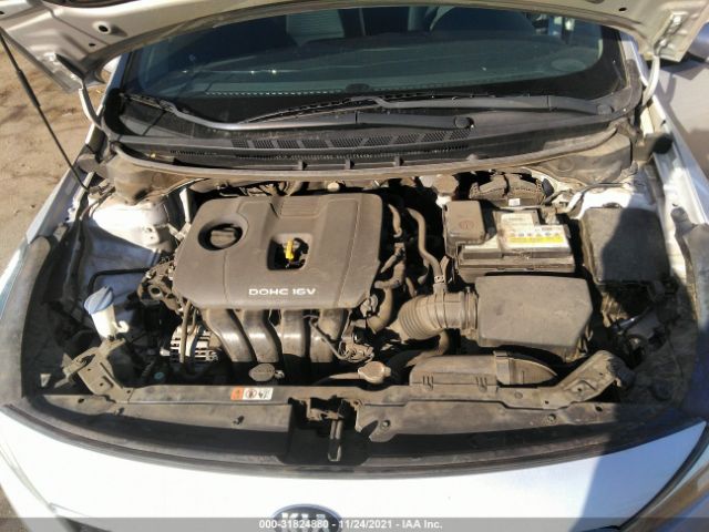 Photo 9 VIN: 3KPFL4A7XHE151595 - KIA FORTE 