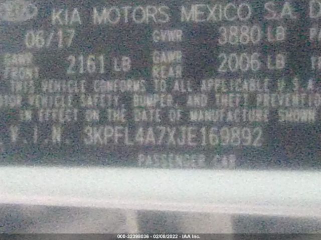 Photo 8 VIN: 3KPFL4A7XJE169892 - KIA FORTE 