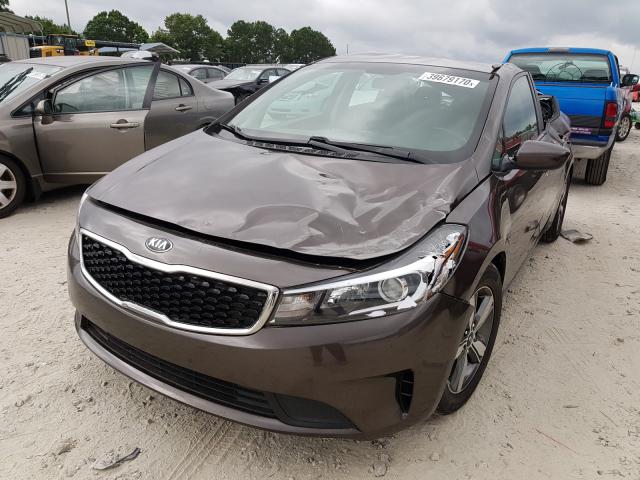 Photo 1 VIN: 3KPFL4A7XJE170332 - KIA FORTE LX 