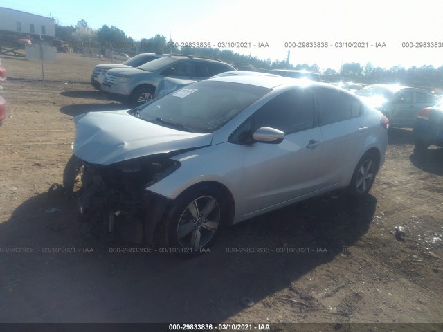 Photo 1 VIN: 3KPFL4A7XJE171187 - KIA FORTE 