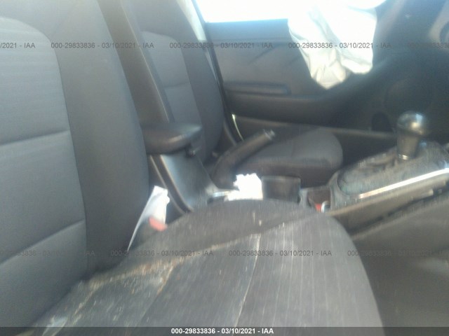 Photo 4 VIN: 3KPFL4A7XJE171187 - KIA FORTE 