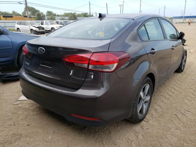 Photo 3 VIN: 3KPFL4A7XJE173960 - KIA FORTE LX 