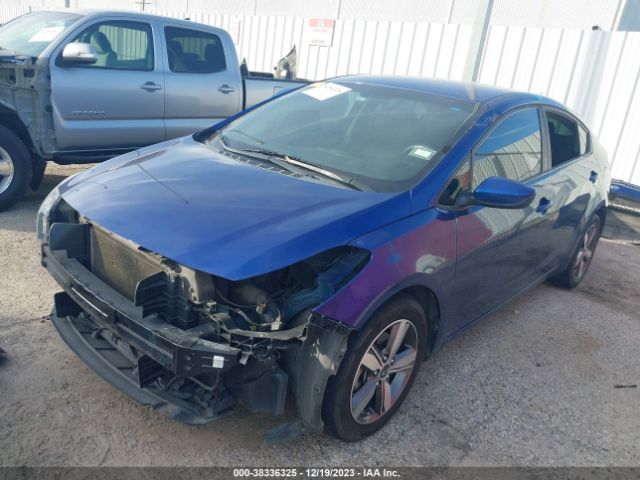 Photo 1 VIN: 3KPFL4A7XJE174039 - KIA FORTE 