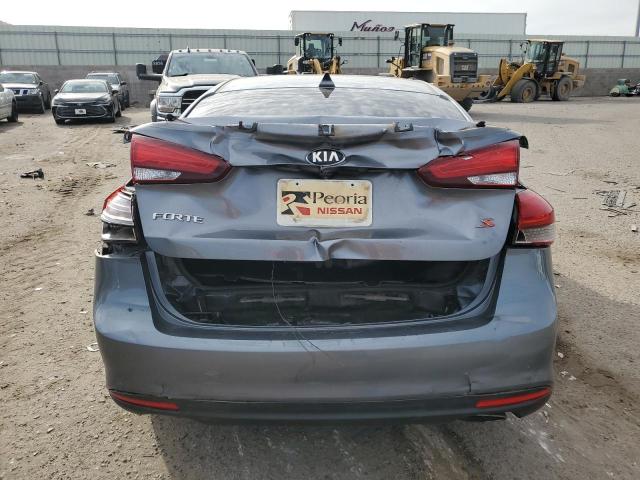 Photo 5 VIN: 3KPFL4A7XJE176051 - KIA FORTE 