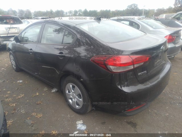 Photo 2 VIN: 3KPFL4A7XJE182125 - KIA FORTE 