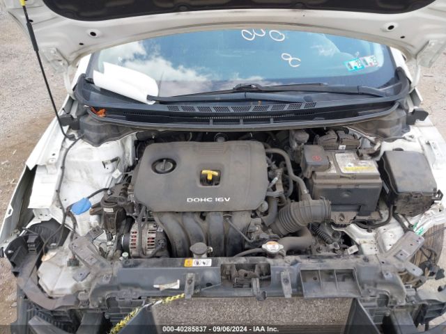 Photo 9 VIN: 3KPFL4A7XJE183257 - KIA FORTE 