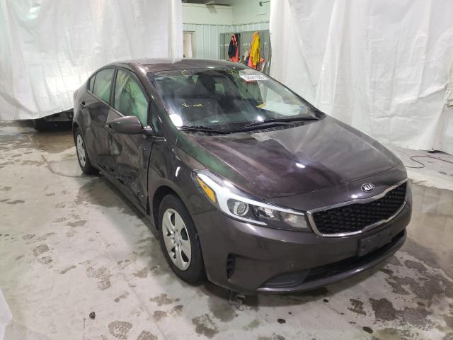 Photo 0 VIN: 3KPFL4A7XJE186076 - KIA FORTE LX 