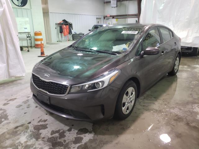 Photo 1 VIN: 3KPFL4A7XJE186076 - KIA FORTE LX 