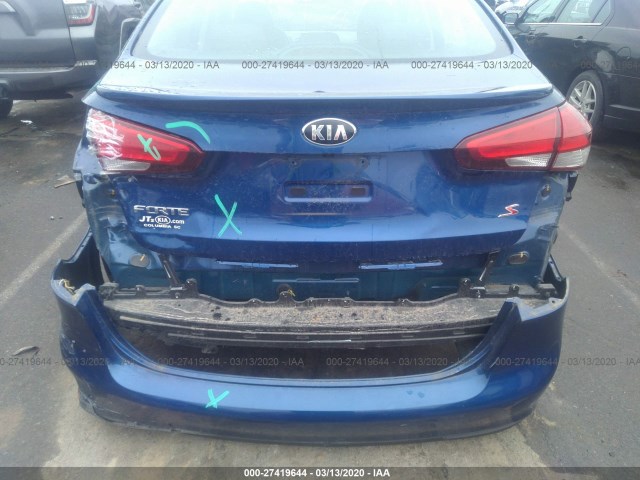 Photo 5 VIN: 3KPFL4A7XJE190760 - KIA FORTE 