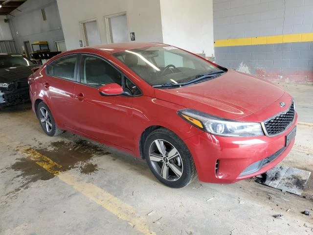 Photo 3 VIN: 3KPFL4A7XJE200865 - KIA FORTE LX 