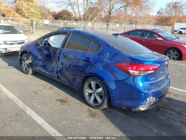 Photo 2 VIN: 3KPFL4A7XJE203894 - KIA FORTE 