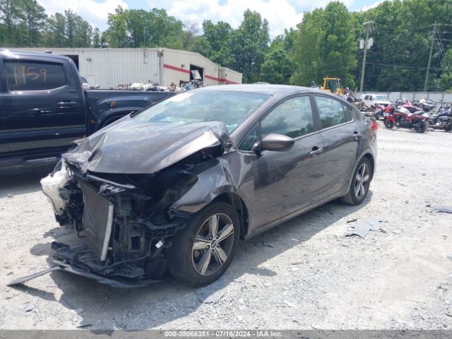 Photo 1 VIN: 3KPFL4A7XJE214748 - KIA FORTE 