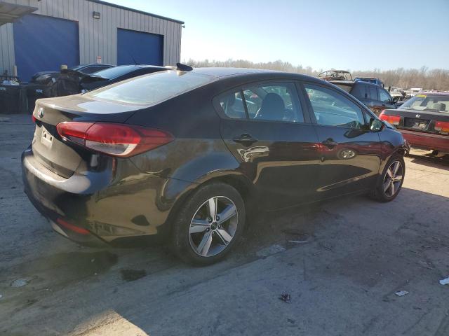 Photo 2 VIN: 3KPFL4A7XJE217763 - KIA FORTE 