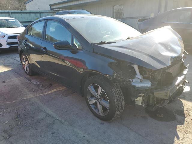 Photo 3 VIN: 3KPFL4A7XJE217763 - KIA FORTE 