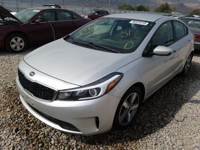 Photo 1 VIN: 3KPFL4A7XJE222235 - KIA FORTE LX 