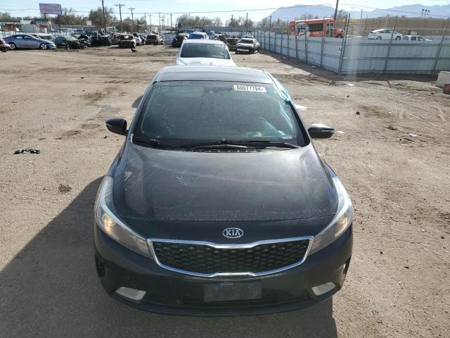 Photo 4 VIN: 3KPFL4A7XJE226396 - KIA FORTE LX 