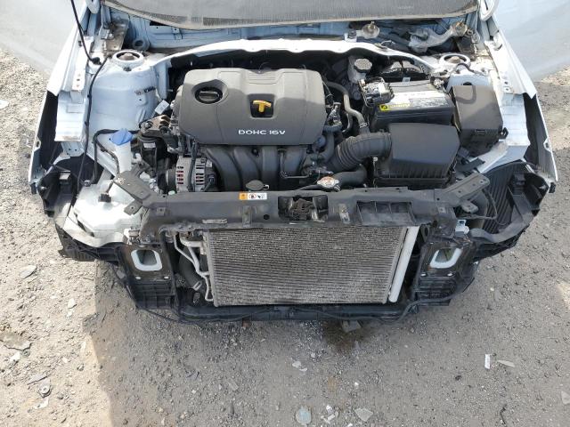 Photo 10 VIN: 3KPFL4A7XJE239553 - KIA FORTE LX 