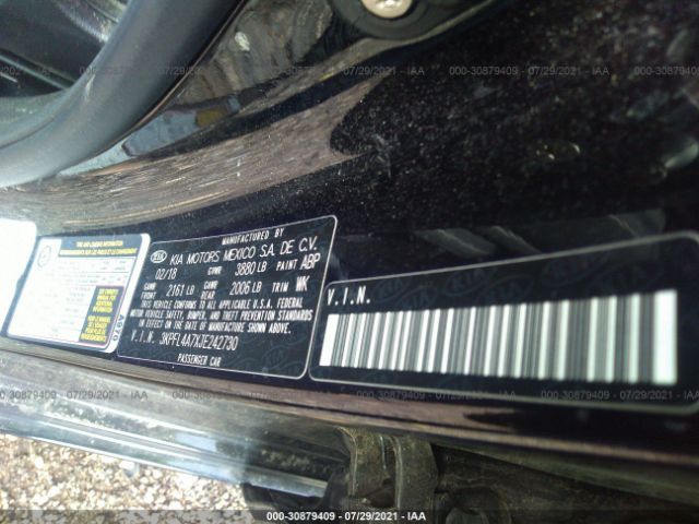 Photo 8 VIN: 3KPFL4A7XJE242730 - KIA FORTE 