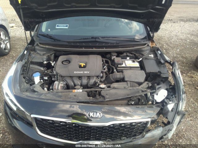 Photo 9 VIN: 3KPFL4A7XJE242730 - KIA FORTE 