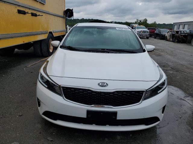 Photo 4 VIN: 3KPFL4A7XJE253291 - KIA FORTE 