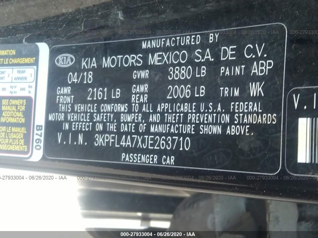 Photo 8 VIN: 3KPFL4A7XJE263710 - KIA FORTE 