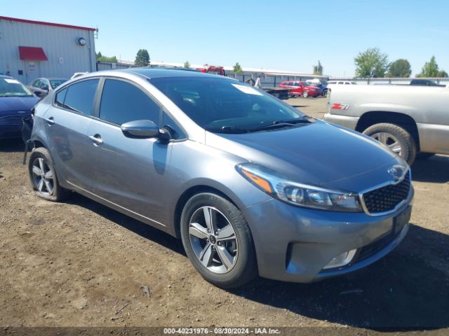 Photo 0 VIN: 3KPFL4A7XJE273010 - KIA FORTE 