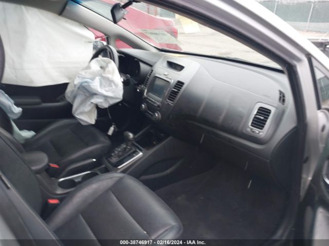 Photo 4 VIN: 3KPFL4A80JE185947 - KIA FORTE 