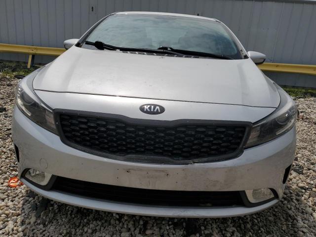 Photo 4 VIN: 3KPFL4A80JE226951 - KIA FORTE 