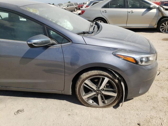 Photo 8 VIN: 3KPFL4A84JE208873 - KIA FORTE EX 