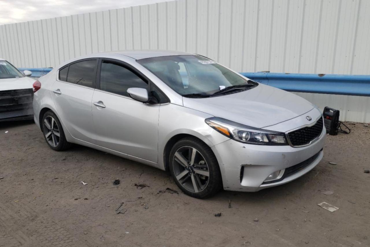 Photo 3 VIN: 3KPFL4A85JE174815 - KIA FORTE 