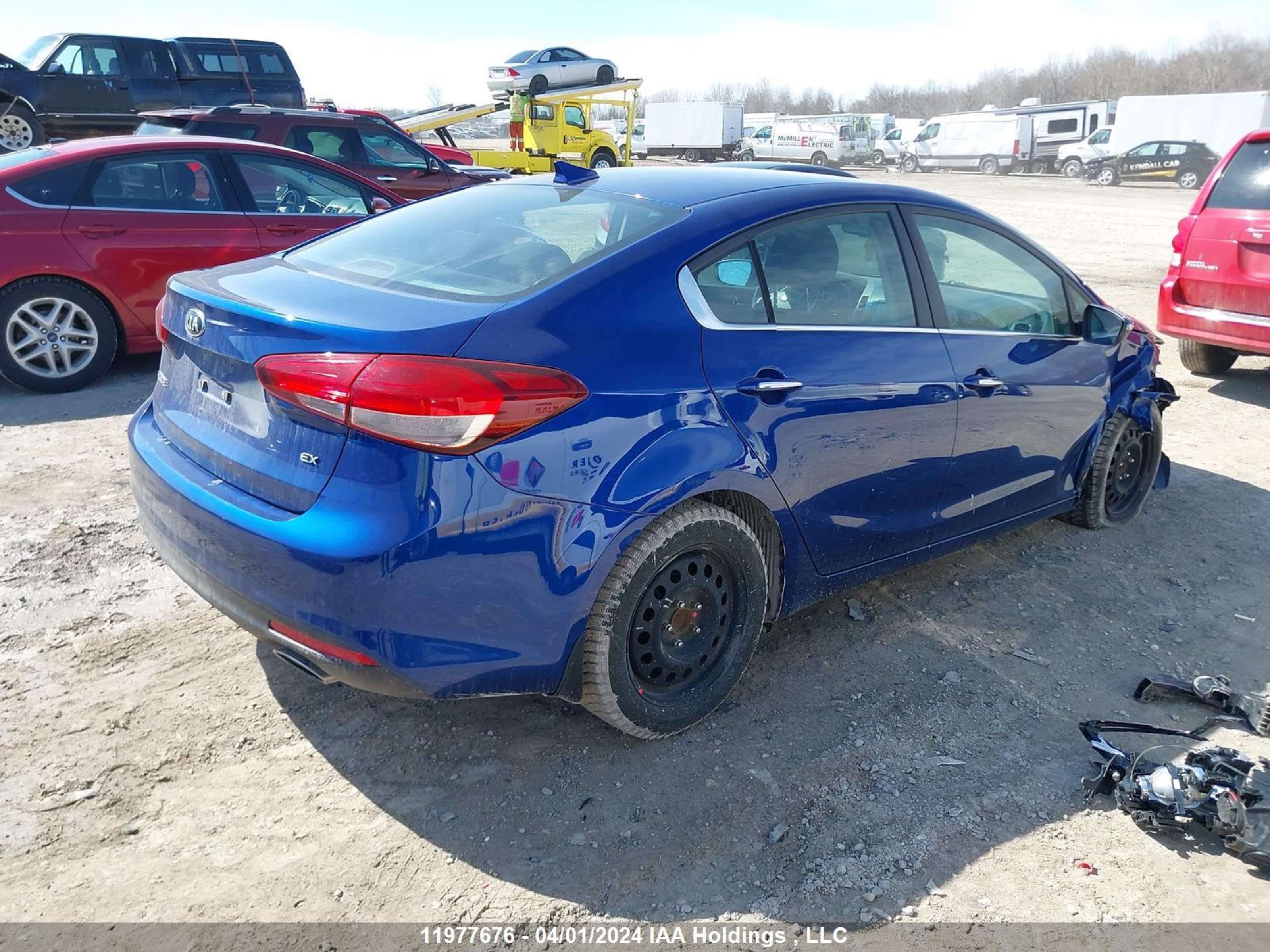 Photo 3 VIN: 3KPFL4A87JE205594 - KIA FORTE 