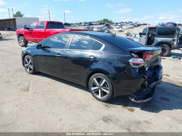 Photo 2 VIN: 3KPFN4A8XHE113786 - KIA FORTE 