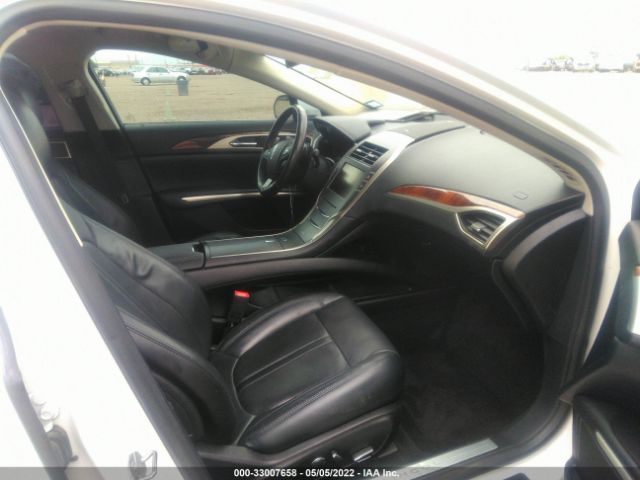 Photo 4 VIN: 3LN6L2G90GR611315 - LINCOLN MKZ 