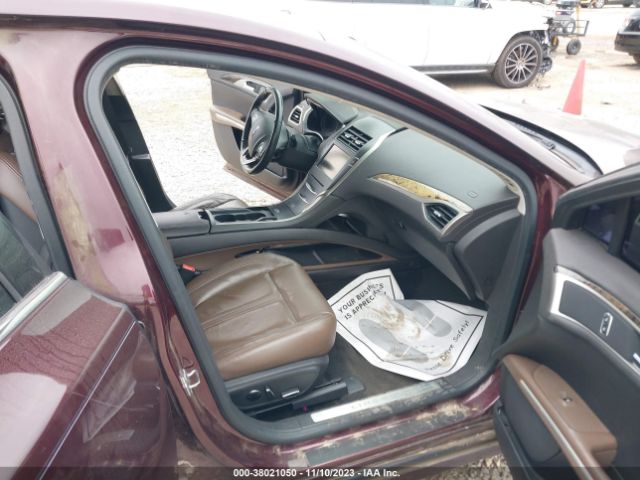 Photo 4 VIN: 3LN6L2G92DR811205 - LINCOLN MKZ 