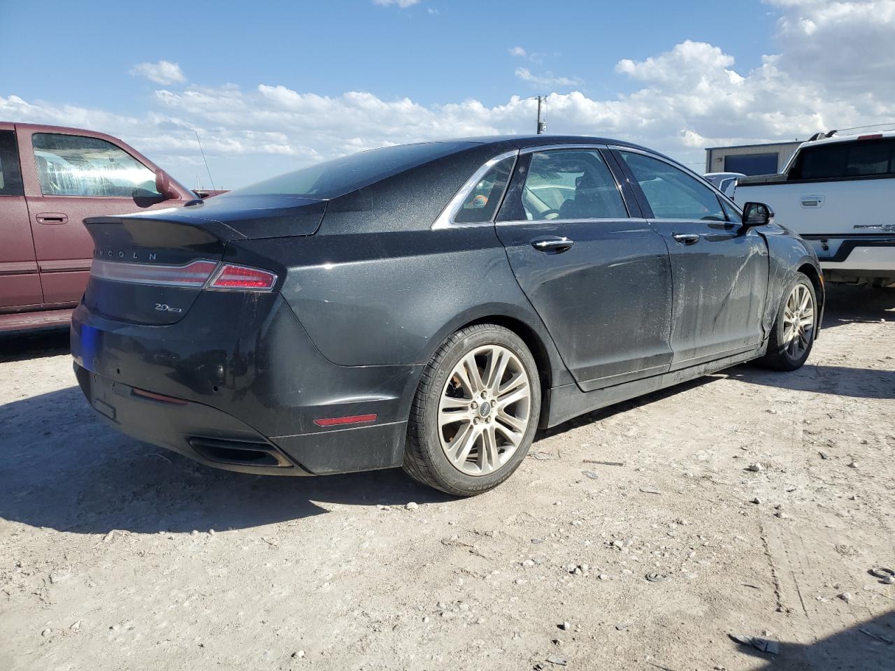 Photo 2 VIN: 3LN6L2G93FR617415 - LINCOLN MKZ 