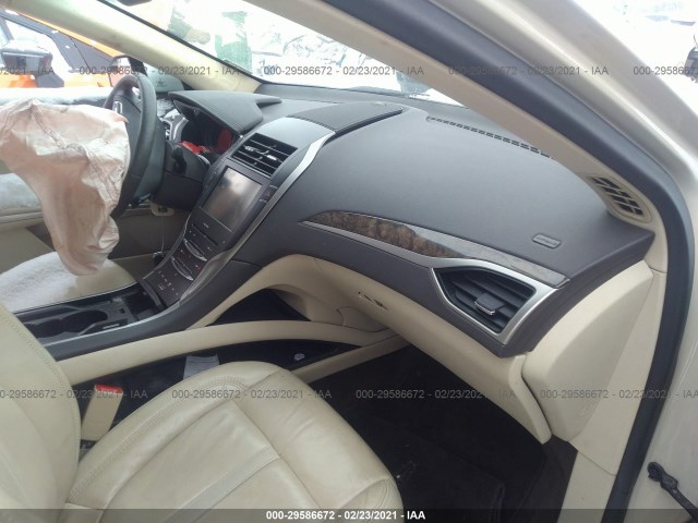 Photo 4 VIN: 3LN6L2G94ER818187 - LINCOLN MKZ 