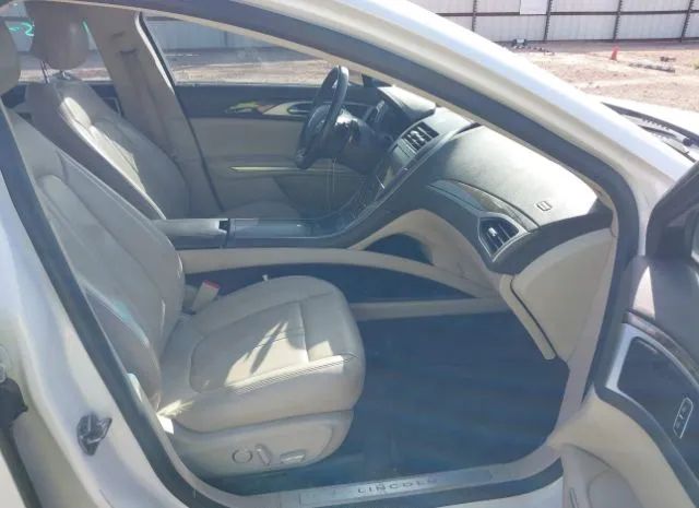 Photo 4 VIN: 3LN6L2G95GR613075 - LINCOLN MKZ 