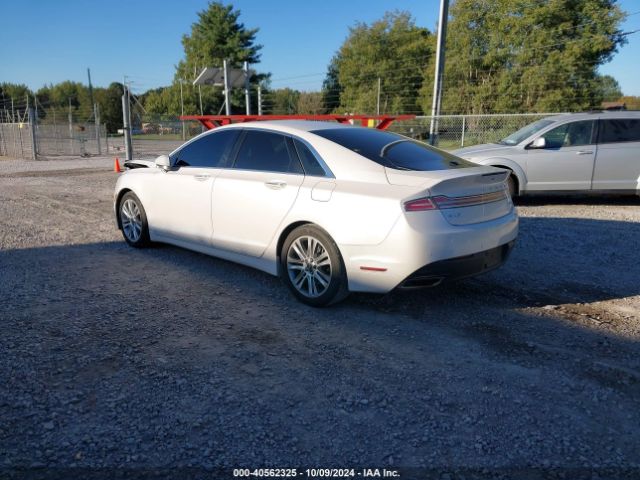 Photo 2 VIN: 3LN6L2G95GR621273 - LINCOLN MKZ 