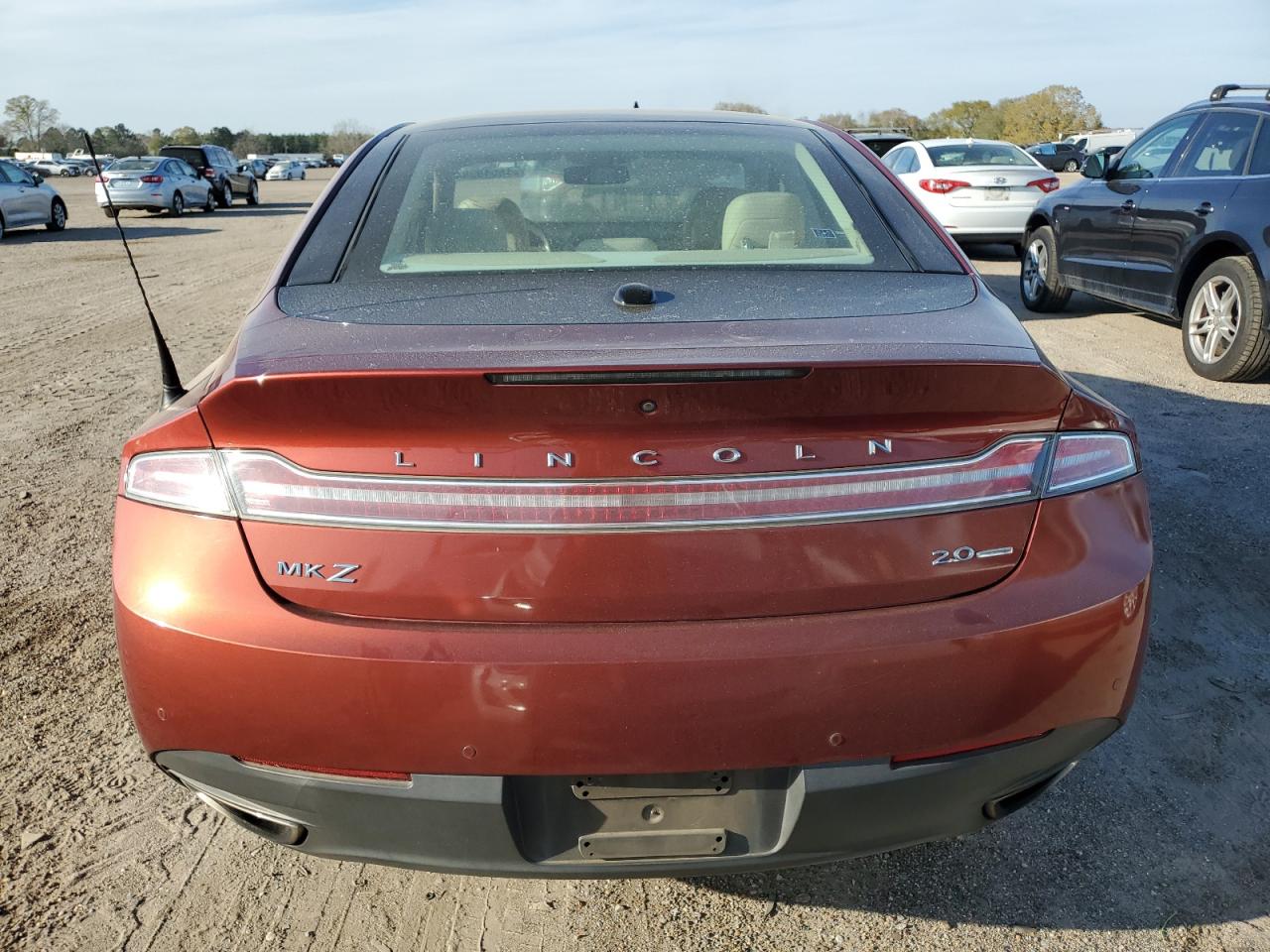 Photo 5 VIN: 3LN6L2G96ER817333 - LINCOLN MKZ 