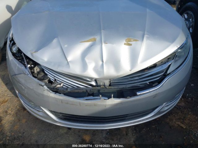 Photo 5 VIN: 3LN6L2G96FR611799 - LINCOLN MKZ 