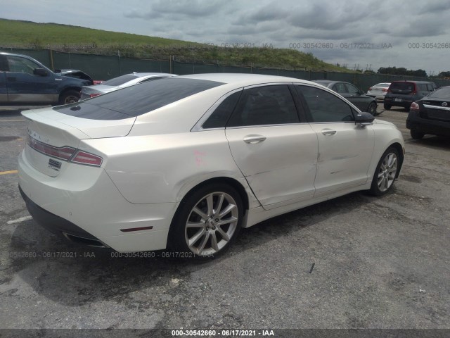 Photo 3 VIN: 3LN6L2G98DR825965 - LINCOLN MKZ 