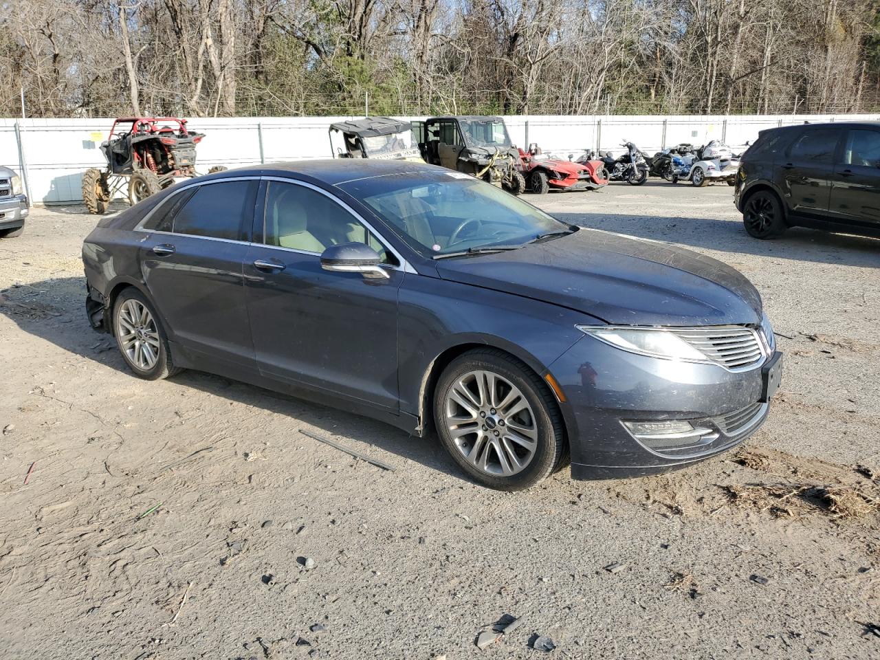 Photo 3 VIN: 3LN6L2G98ER824994 - LINCOLN MKZ 