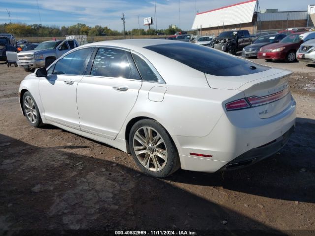 Photo 2 VIN: 3LN6L2G98FR616180 - LINCOLN MKZ 