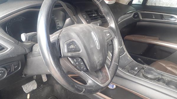 Photo 12 VIN: 3LN6L2G9XFR628279 - LINCOLN MKZ 